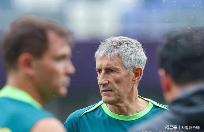 包含亚冠国际比赛日再迎强敌,密尔沃基雄鹿更衣室发声,主帅态度——更衣室稳定,轮换策略成焦点的词条 包含亚冠国际比赛日再迎强敌,密尔沃基雄鹿更衣室发声,主帅态度——更衣室稳定,轮换策略成焦点的词条