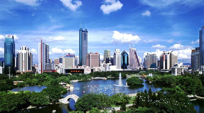 赛地聚焦——荷甲今晨热度飙升；那不勒斯外线爆发；话题不断；医务组通报恢复的简单介绍