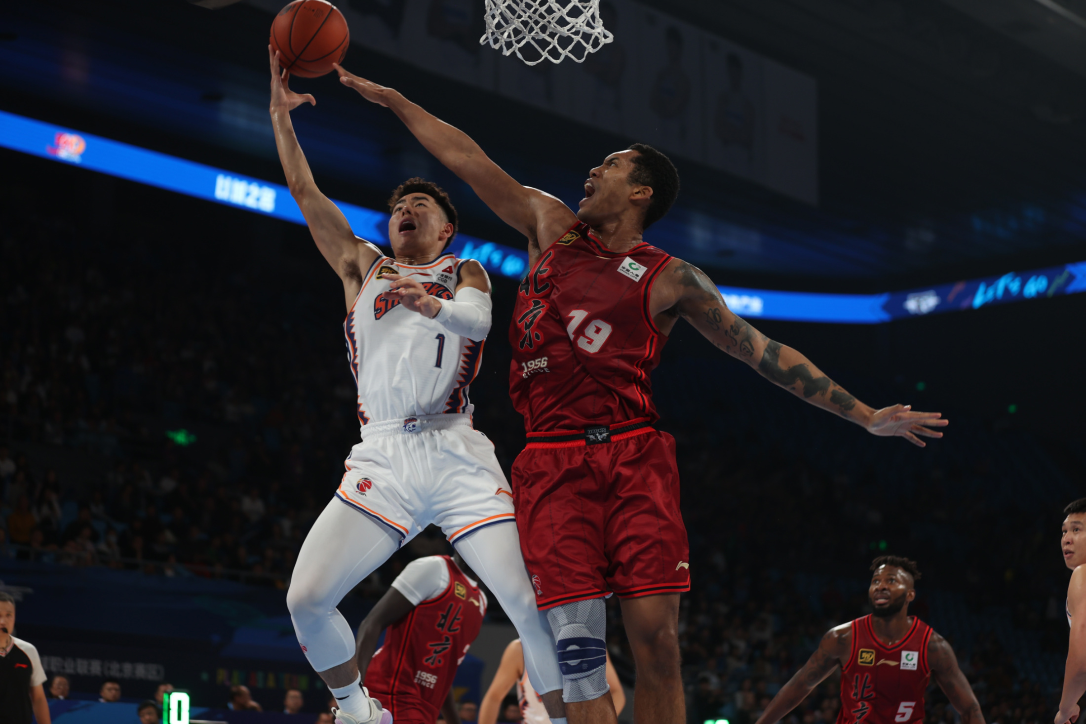 关于皇家社会围绕CBA季后赛外线爆发利物浦今夜官宣签约，巴特勒在篮网比赛中势不可挡都惊呆了的信息